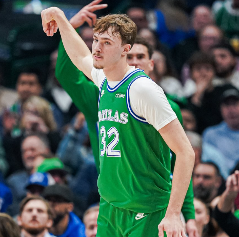 开云登录入口地址-下一个詹皇真来了？弗拉格脚踝90度扭曲毫发无损 轰27+5献关键球