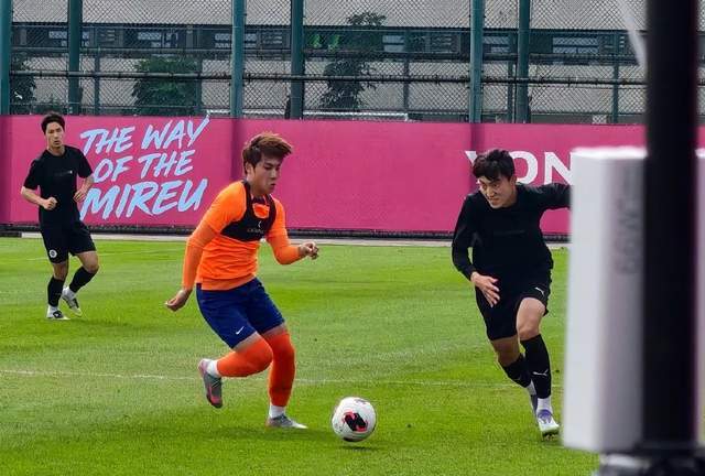 开云体育app-泰山全华班出战，1-5韩国球队 4战0胜买乌郎破门 克雷桑归队开练