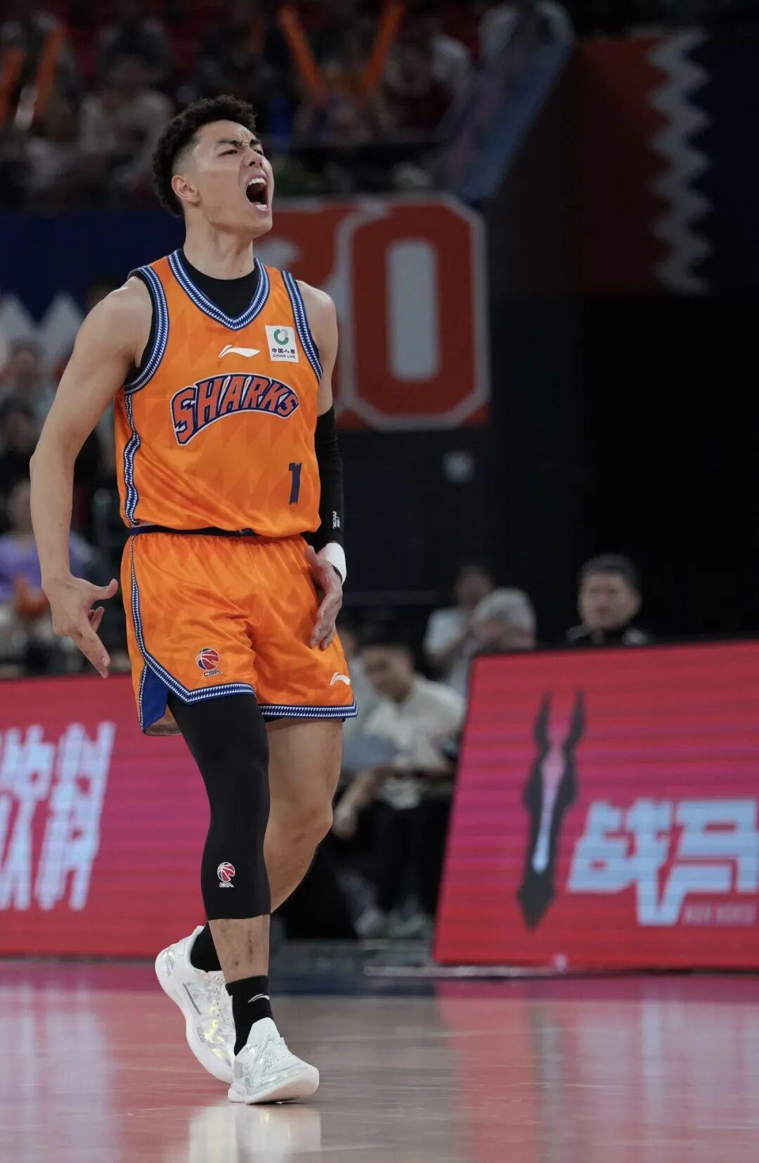 开云体育app-上海男篮准备起飞？